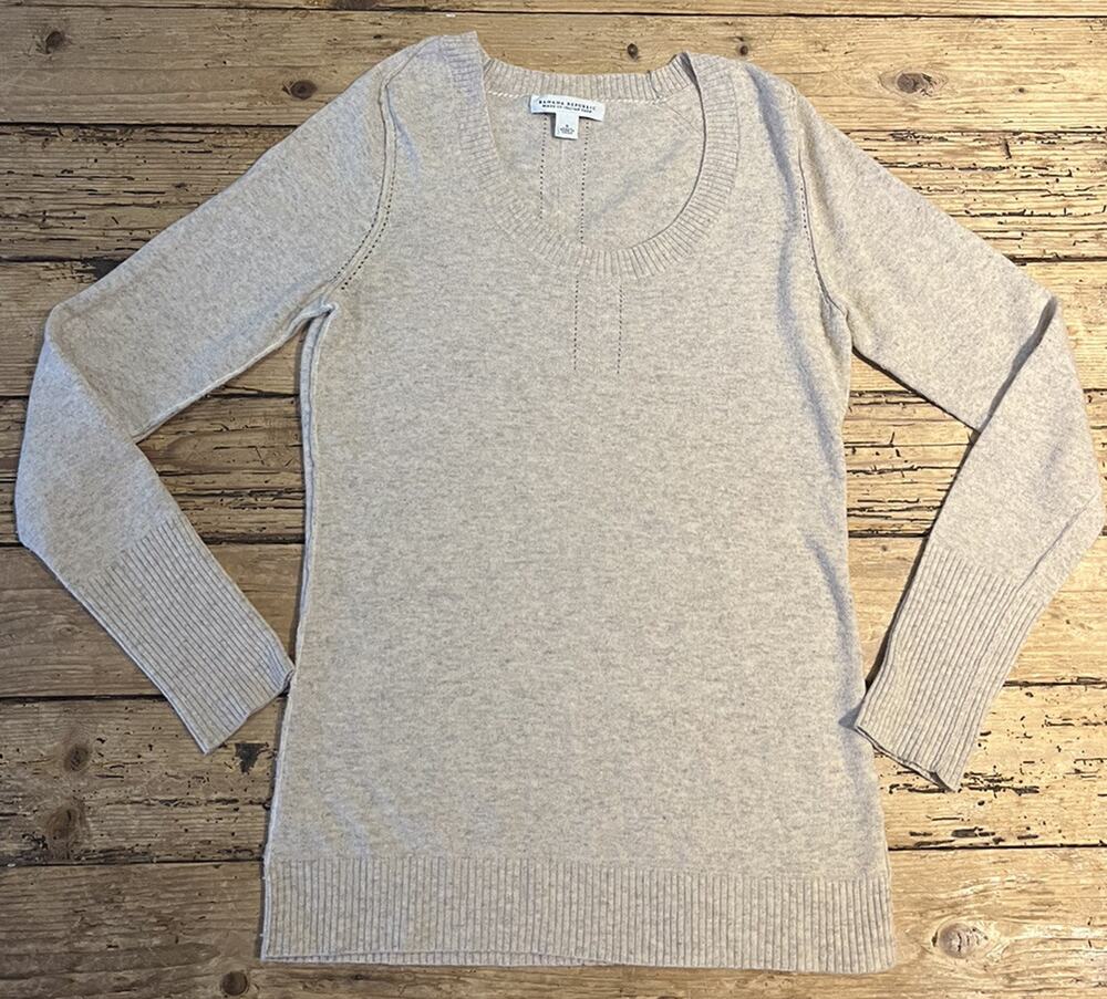 Banana Republic Womens Size S Beige Sweatshirt NWOT
